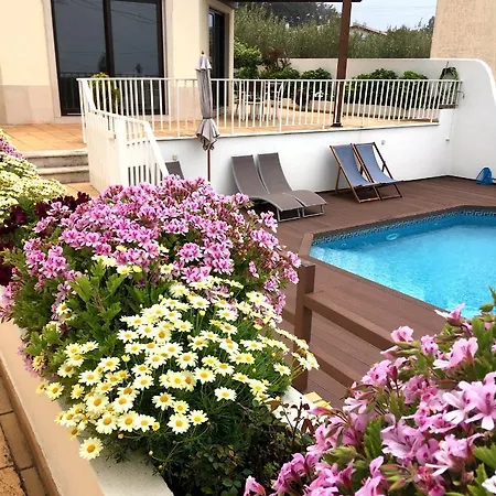 Villa Family House, Sea View, Pool, Near Sintra Colares