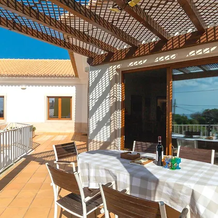 Villa Family House, Sea View, Pool, Near Sintra