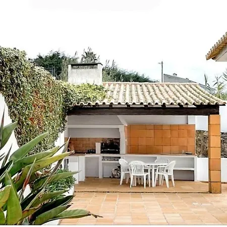 Villa Family House, Sea View, Pool, Near Sintra *