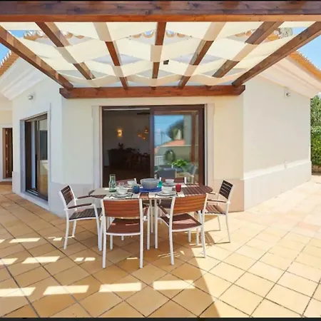 Family House, Sea View, Pool, Near Sintra Villa