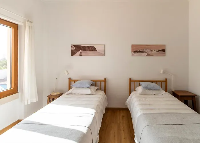 Family House, Sea View, Pool, Near Sintra Villa