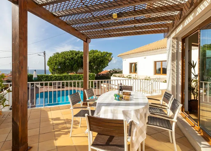 Family House, Sea View, Pool, Near Sintra * Colares