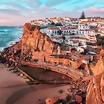 Family House, Sea View, Pool, Near Sintra Colares