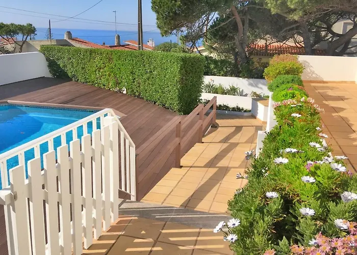 וילה Family House, Sea View, Pool, Near Sintra *